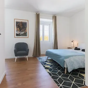 Flower Lux Ii Apartment
